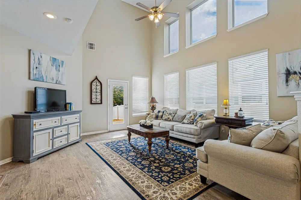 10216 Franklin Drive Providence Village, TX 76227