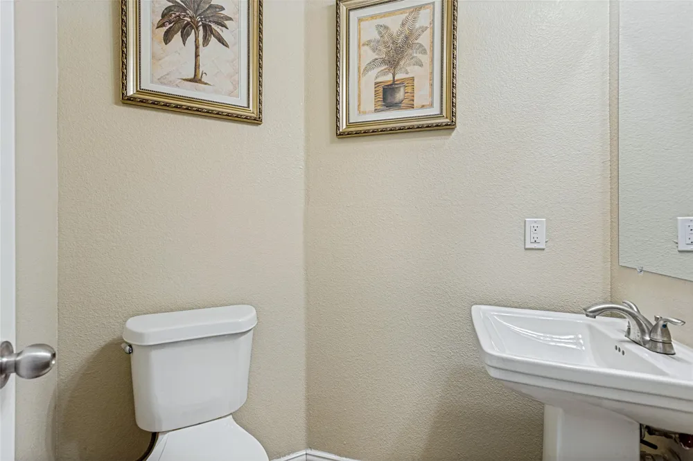 10216 Franklin Drive Providence Village, TX 76227