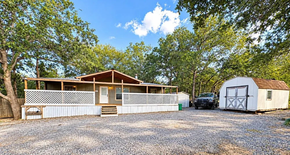147 Alum Creek Drive Cedar Creek, TX 78612