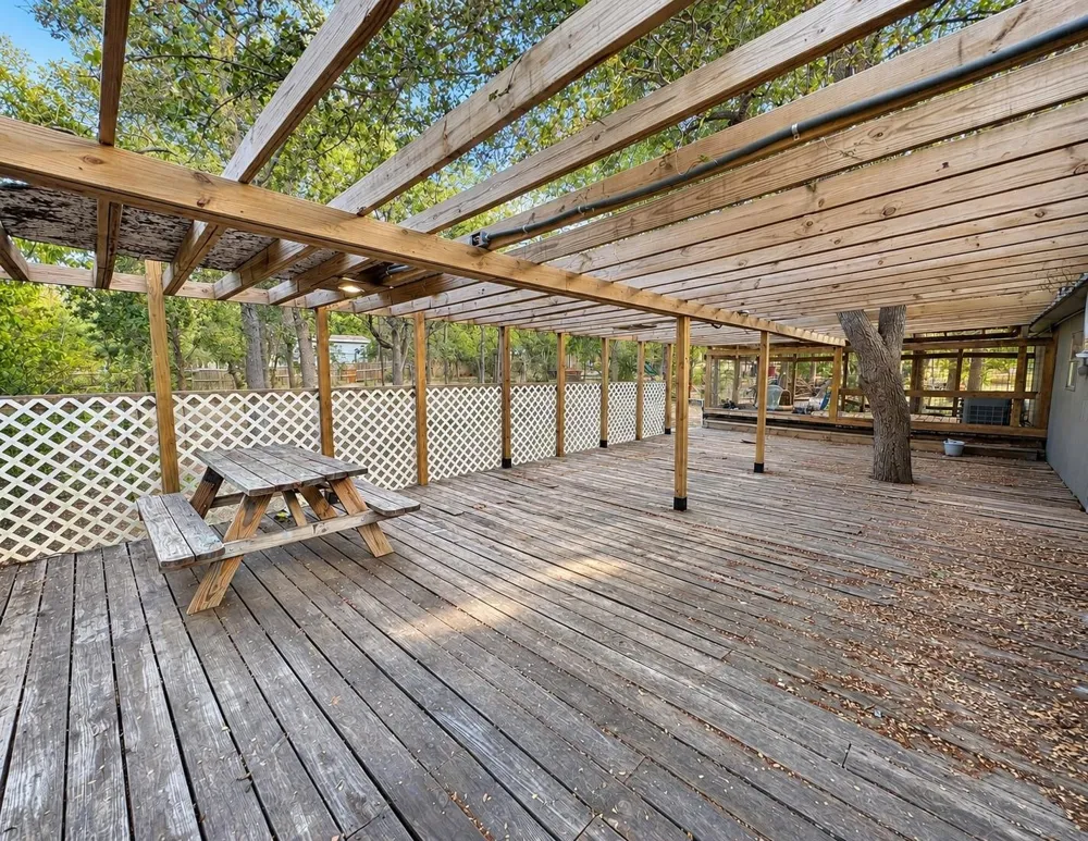 147 Alum Creek Drive Cedar Creek, TX 78612