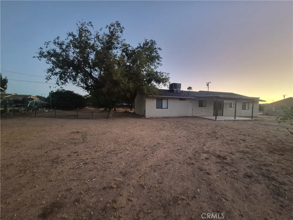 19145 Sheffield Hesperia, CA 92345
