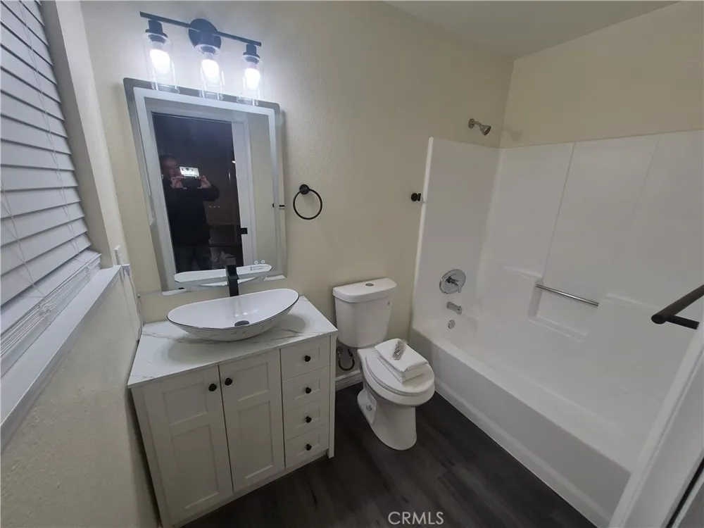 19145 Sheffield Hesperia, CA 92345