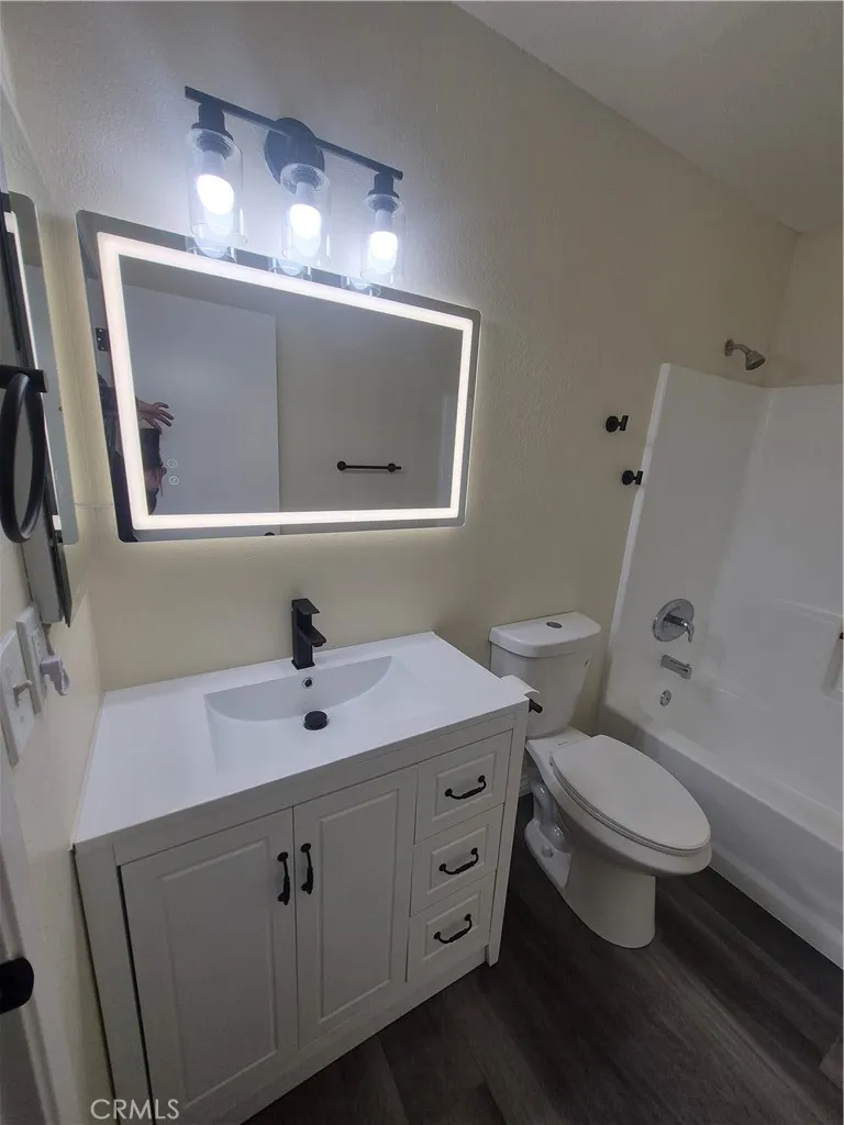 19145 Sheffield Hesperia, CA 92345
