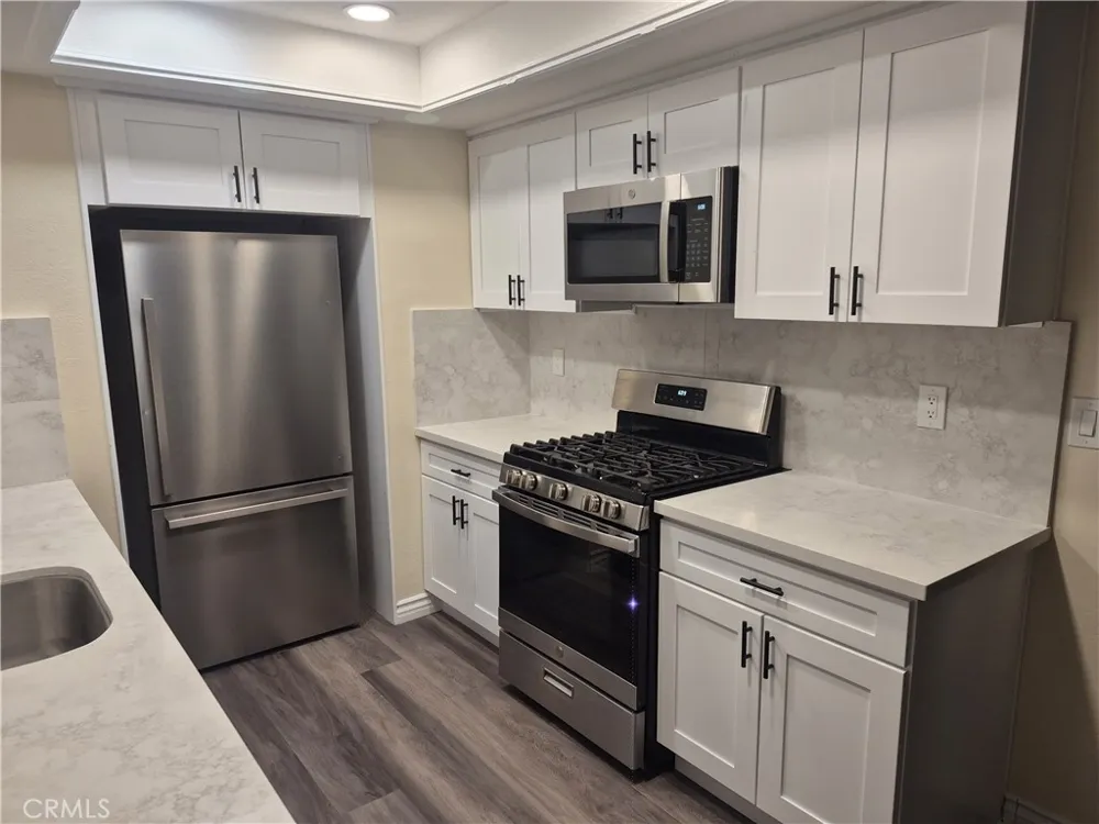 19145 Sheffield Hesperia, CA 92345