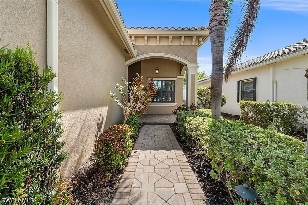 Aspen Chase Drive Naples, FL 34119