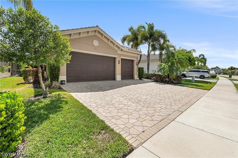 Aspen Chase Drive Naples, FL 34119