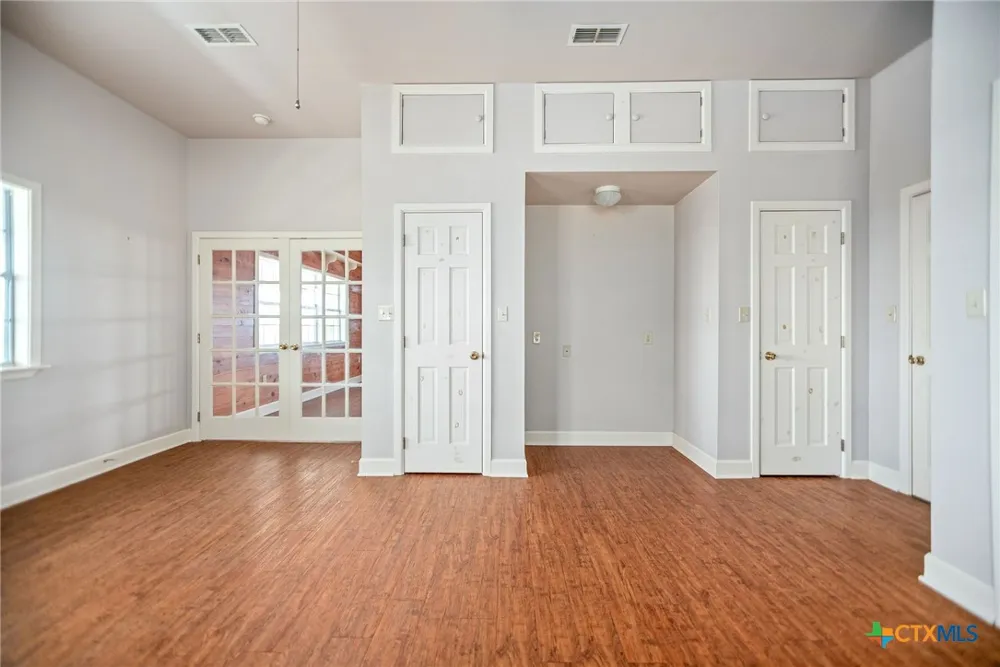 96 E Meadowlark Drive Port Lavaca, TX 77979