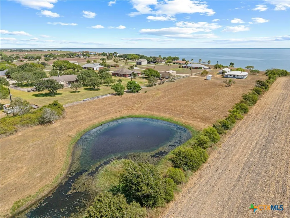 96 E Meadowlark Drive Port Lavaca, TX 77979