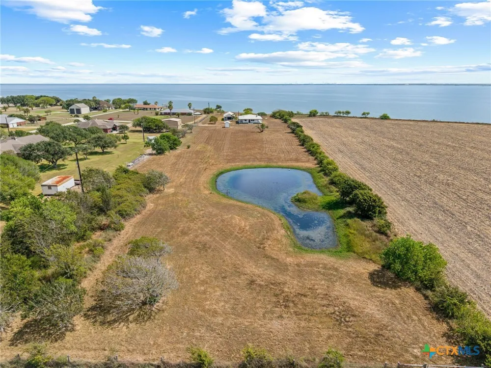 96 E Meadowlark Drive Port Lavaca, TX 77979