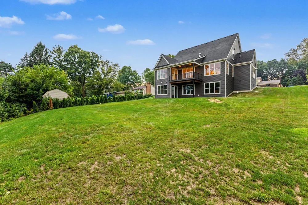 1752 Milford Heights Drive Milford, MI 48381
