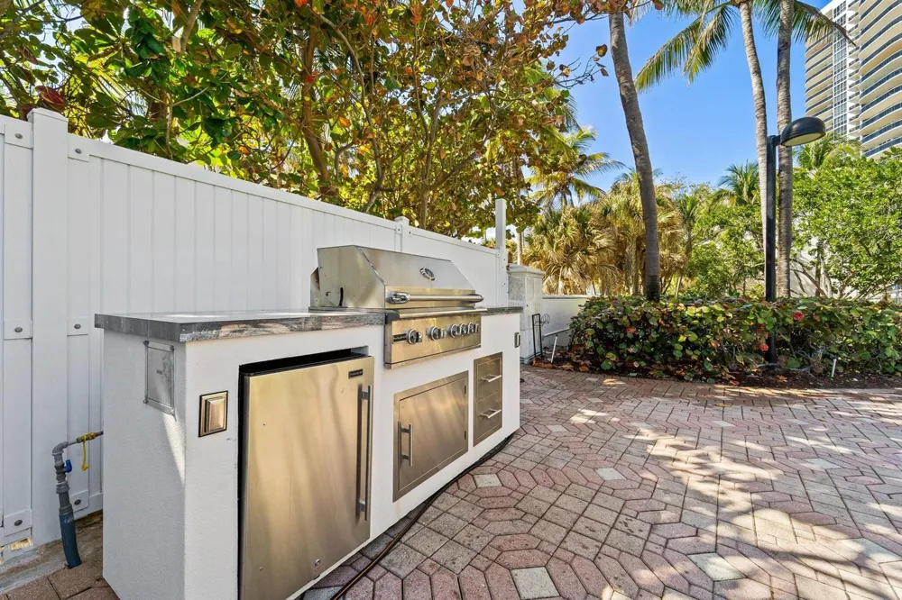 3200 OCEAN BOULEVARD #P2708 Fort Lauderdale, FL 33308