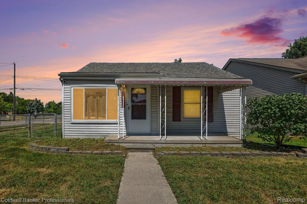 20409 Colman Street Clinton Charter Township, MI 48035
