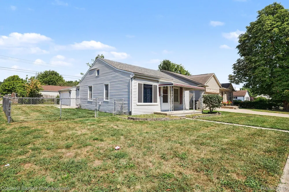 20409 Colman Street Clinton Charter Township, MI 48035