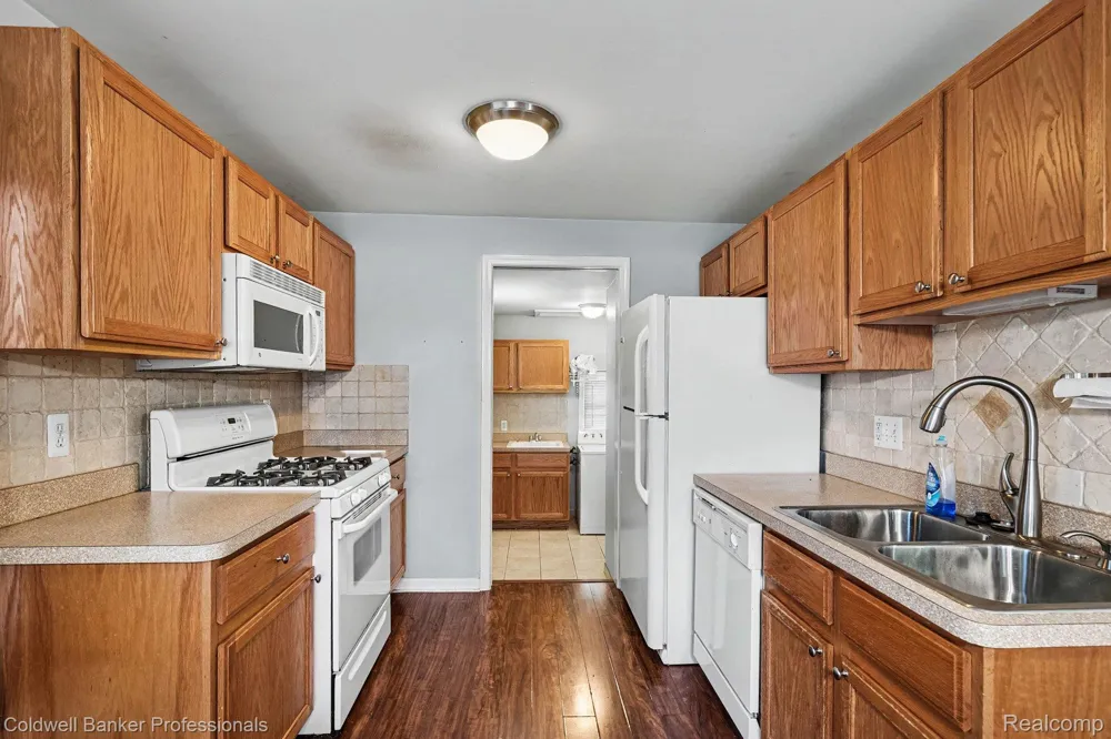 20409 Colman Street Clinton Charter Township, MI 48035