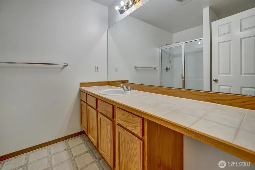 15 87th Avenue NE #B Lake Stevens, WA 98258