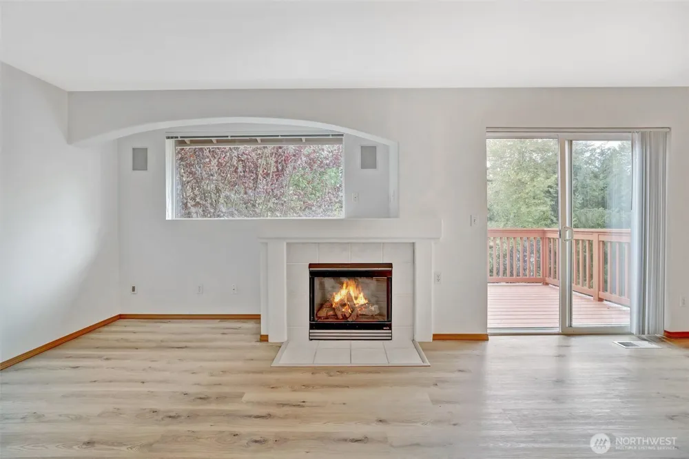 15 87th Avenue NE #B Lake Stevens, WA 98258