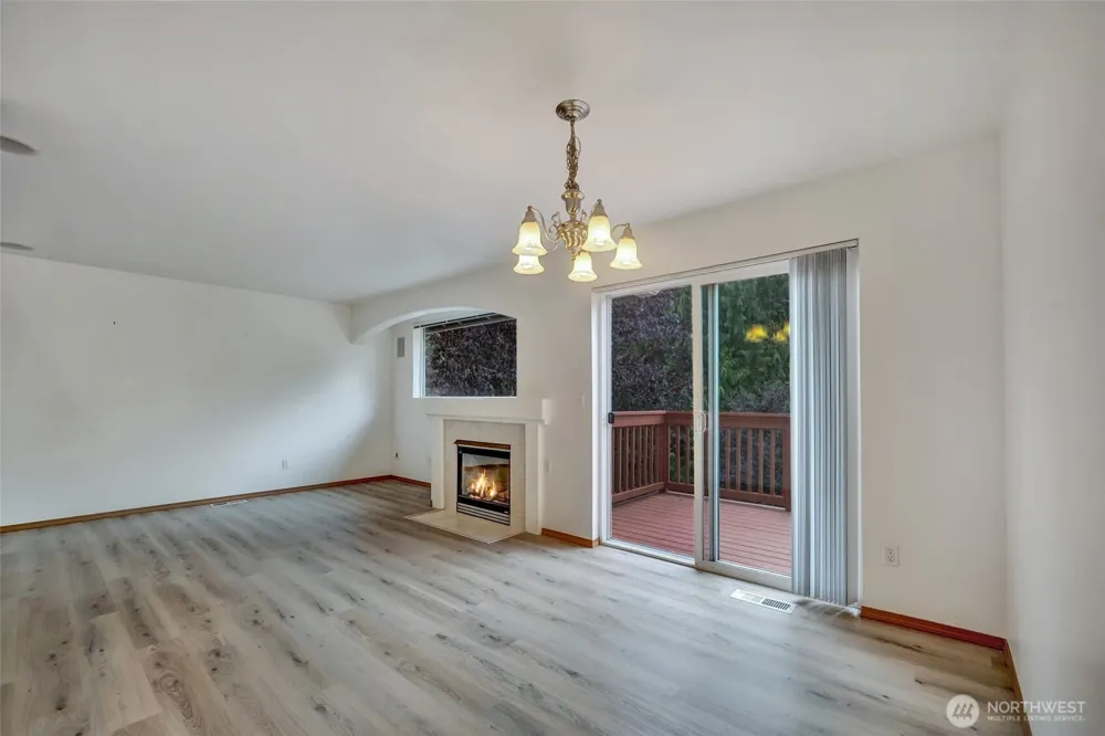 15 87th Avenue NE #B Lake Stevens, WA 98258