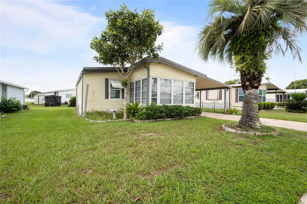 36346 LE SABRE WAY Zephyrhills, FL 33541
