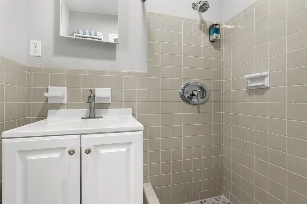 13343 GULF BOULEVARD #B5 Madeira Beach, FL 33708