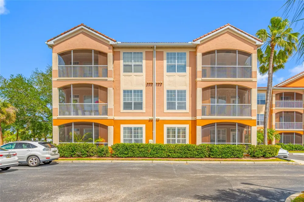 5000 CULBREATH KEY WAY #1-201 Tampa, FL 33611
