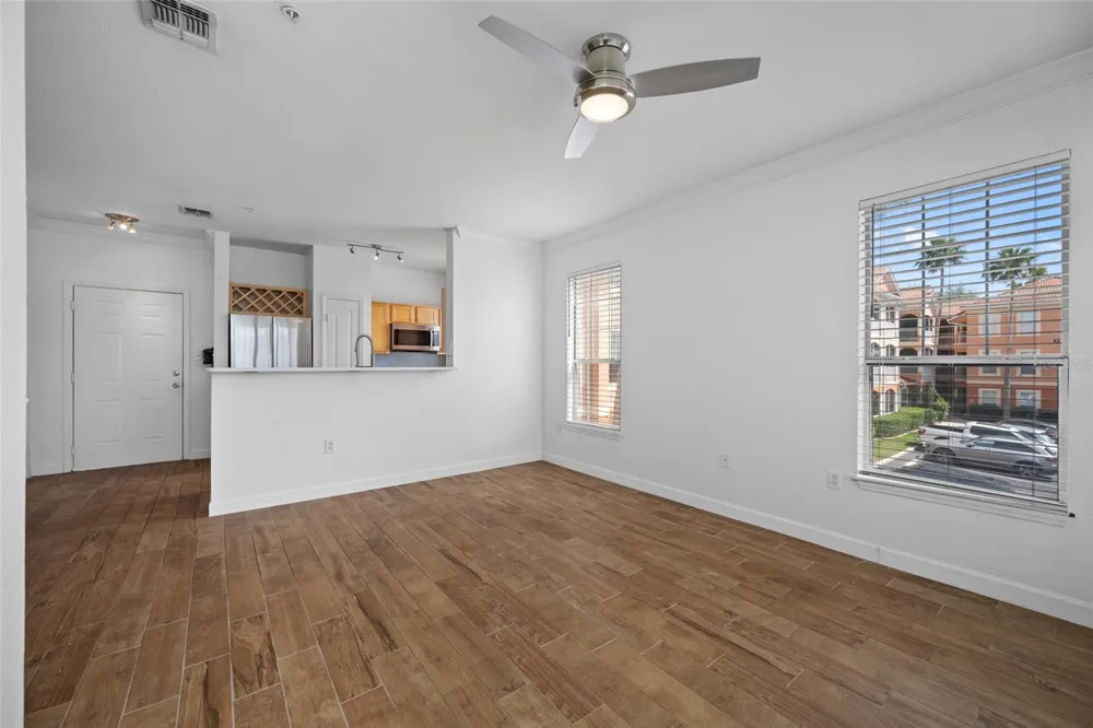 5000 CULBREATH KEY WAY #1-201 Tampa, FL 33611