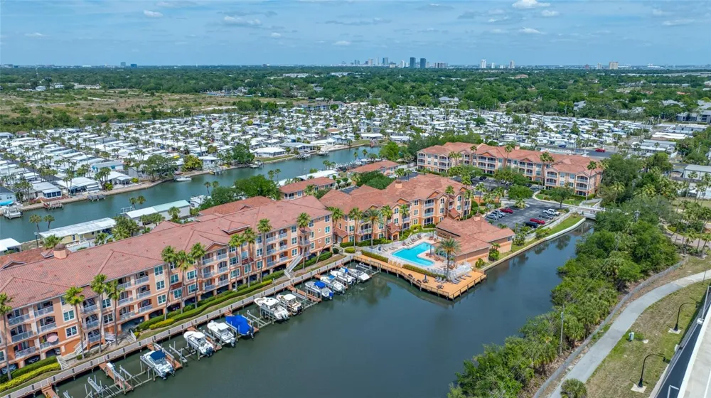 5000 CULBREATH KEY WAY #1-201 Tampa, FL 33611