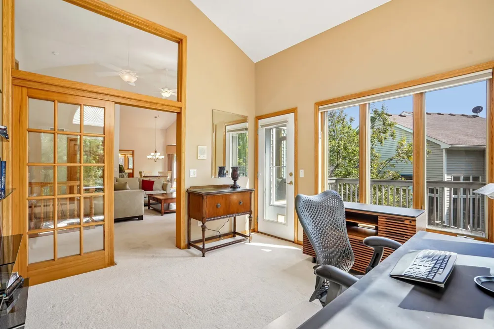 7247 Lake Ridge Drive Savage, MN 55378