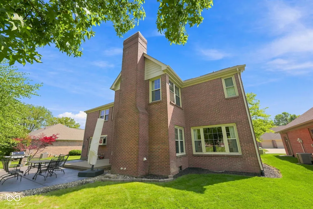 4814 Goldenrain Court Indianapolis, IN 46237