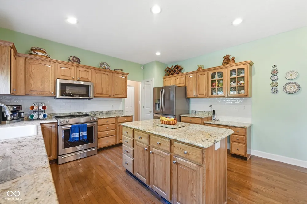 4814 Goldenrain Court Indianapolis, IN 46237