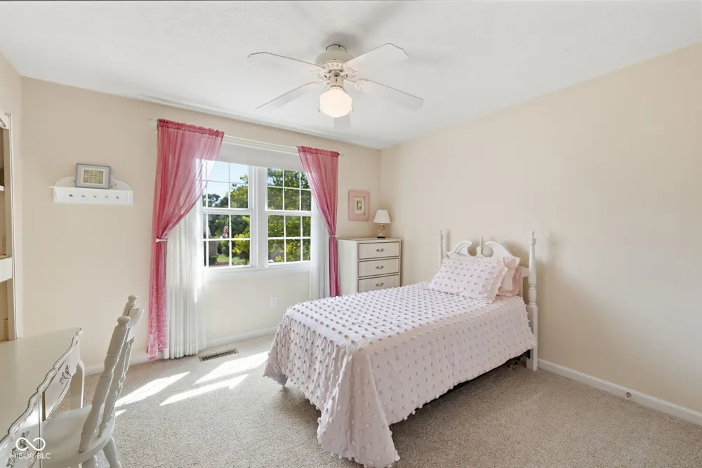 4814 Goldenrain Court Indianapolis, IN 46237