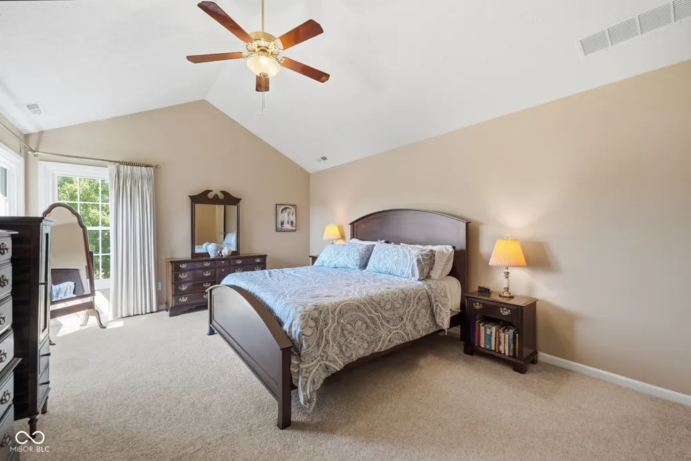4814 Goldenrain Court Indianapolis, IN 46237