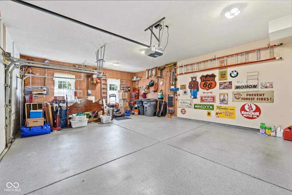 4814 Goldenrain Court Indianapolis, IN 46237