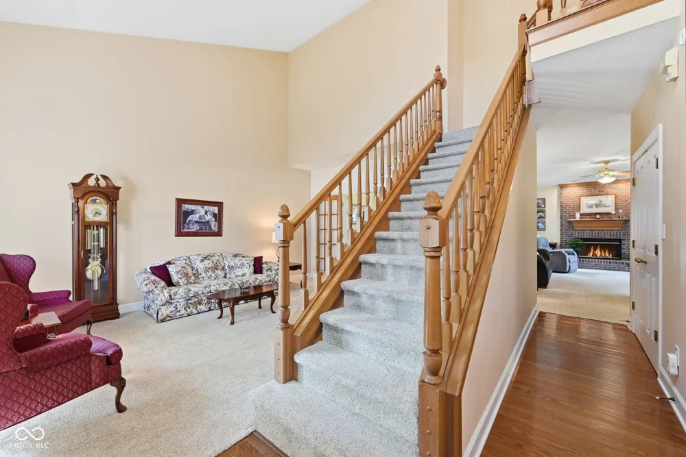 4814 Goldenrain Court Indianapolis, IN 46237