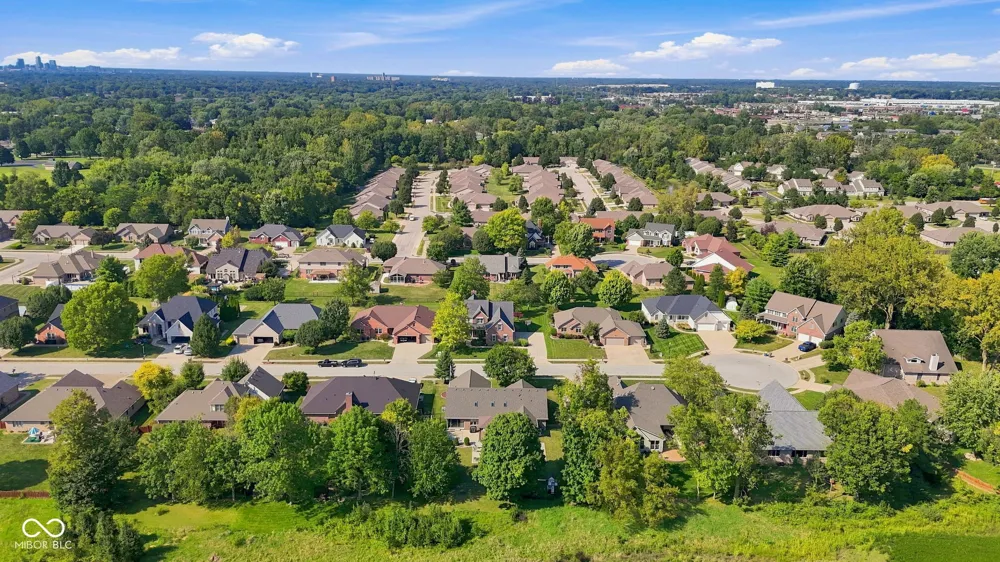 4814 Goldenrain Court Indianapolis, IN 46237
