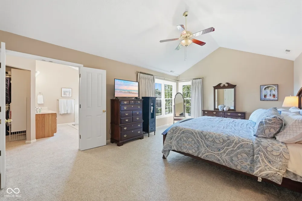 4814 Goldenrain Court Indianapolis, IN 46237