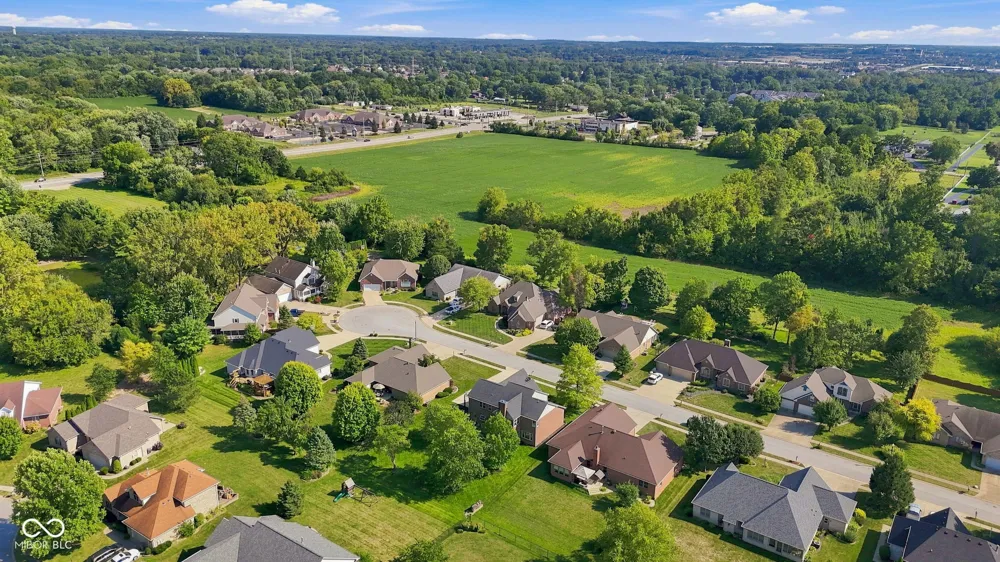 4814 Goldenrain Court Indianapolis, IN 46237