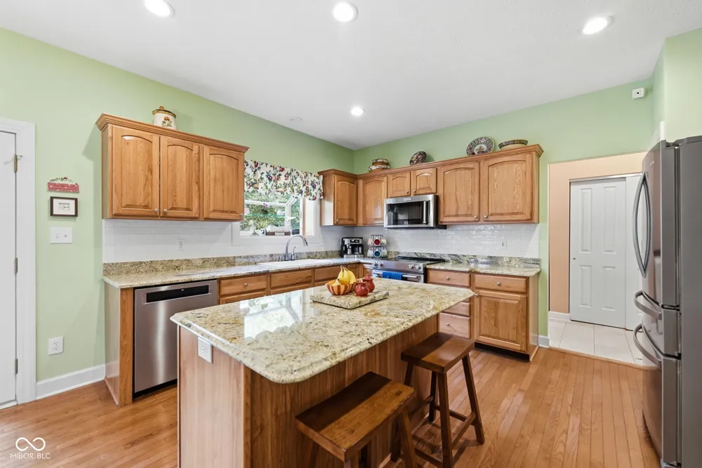 4814 Goldenrain Court Indianapolis, IN 46237