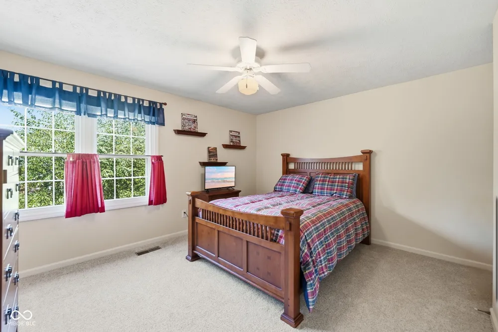 4814 Goldenrain Court Indianapolis, IN 46237
