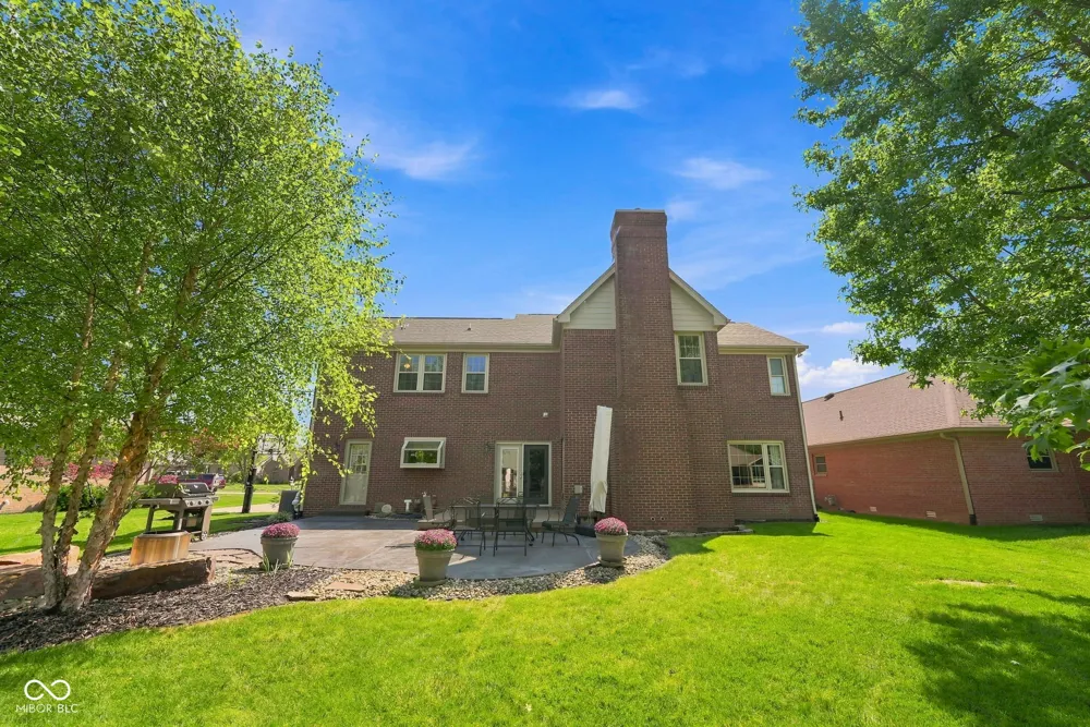 4814 Goldenrain Court Indianapolis, IN 46237