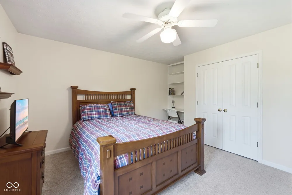 4814 Goldenrain Court Indianapolis, IN 46237