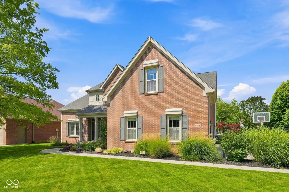 4814 Goldenrain Court Indianapolis, IN 46237