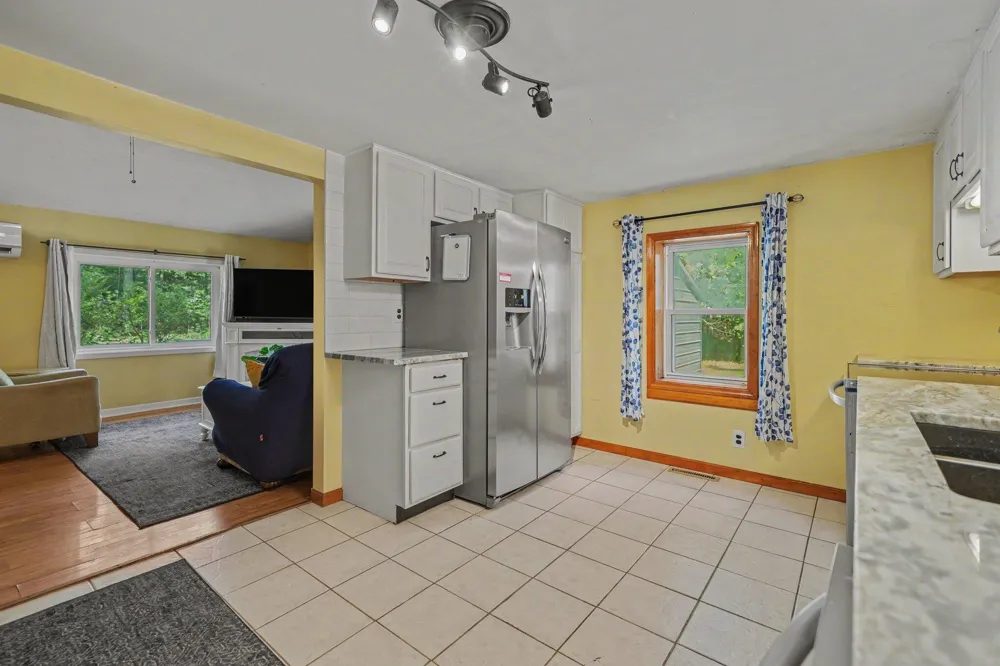 4650 Carmody Road Coloma, MI 49038
