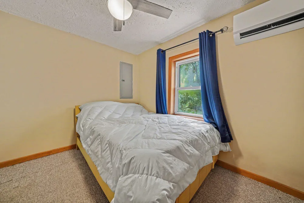 4650 Carmody Road Coloma, MI 49038