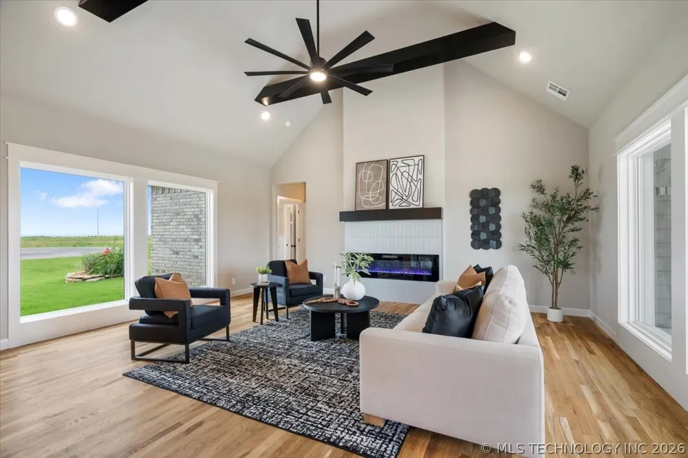 5294 Blackhawk Place Sperry, OK 74073