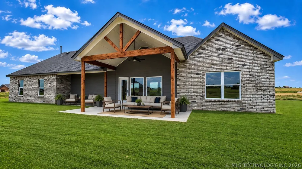 5294 Blackhawk Place Sperry, OK 74073