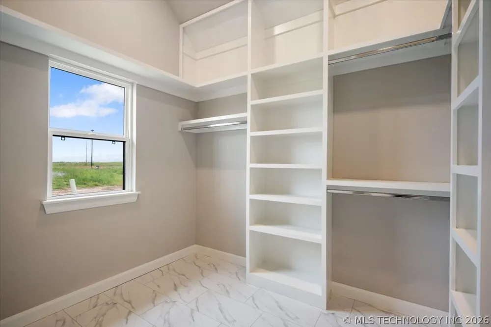 5294 Blackhawk Place Sperry, OK 74073