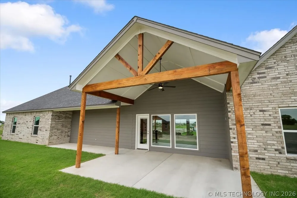 5294 Blackhawk Place Sperry, OK 74073