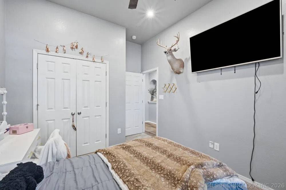2111 S Javine Street Skiatook, OK 74070