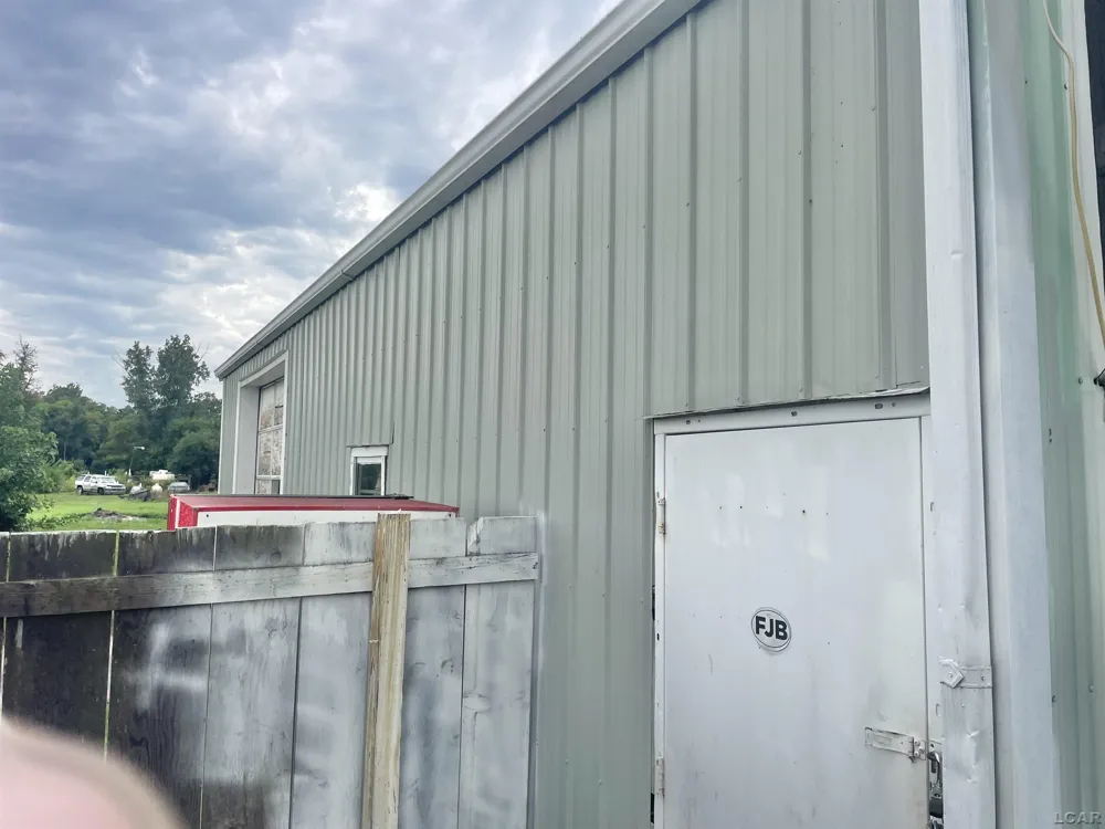 10490 Lime Creek Road Morenci City, MI 49256