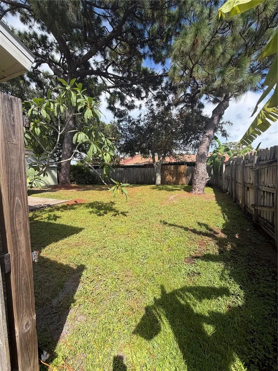 6557 CREEKVIEW TERRACE Pinellas Park, FL 33781